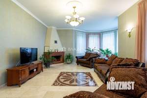 Таунхаус 380м², 3-этажный, участок 8 сот.  