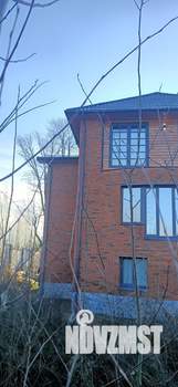 Дом 276м&sup2;, 3-этажный, участок 13 сот.  