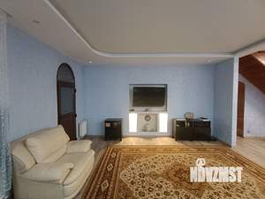 Дом 250м², 2-этажный, участок 11 сот.  