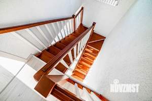 Дом 173м², 2-этажный, участок 6 сот.  