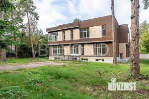 Дом 1016м², 3-этажный, участок 30 сот.  