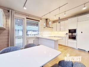 Дом 168м², 2-этажный, участок 12 сот.  