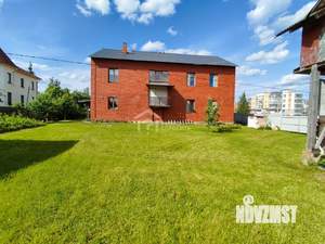 Дом 300м², 2-этажный, участок 11 сот.  