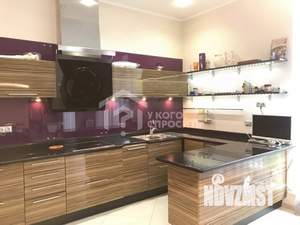 Дом 260м², 2-этажный, участок 14 сот.  