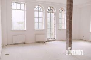 Дом 809м&sup2;, 3-этажный, участок 12 сот.  