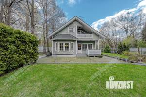 Коттедж 165м², 2-этажный, участок 18 сот.  