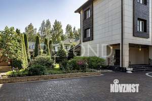 Дом 595м², 3-этажный, участок 12 сот.  