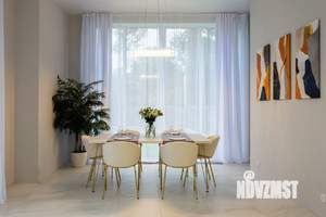 Коттедж 224м², 2-этажный, участок 6 сот.  