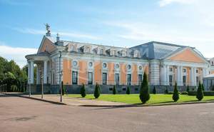 Дом 300м², 3-этажный, участок 16 сот.  