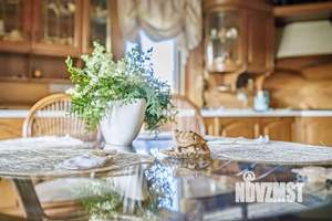 Коттедж 320м², 3-этажный, участок 17 сот.  