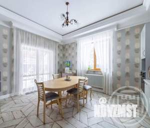 Дом 200м², 2-этажный, участок 11 сот.  