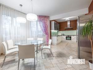 Коттедж 230м², 2-этажный, участок 23 сот.  
