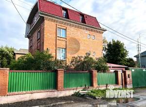 Дом 203м², 3-этажный, участок 10 сот.  