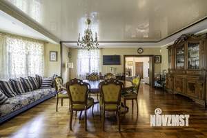 Коттедж 512м², 2-этажный, участок 16 сот.  