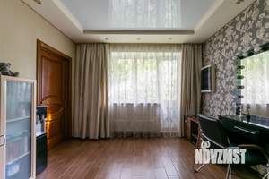 Таунхаус 240м², 4-этажный, участок 2 сот.  