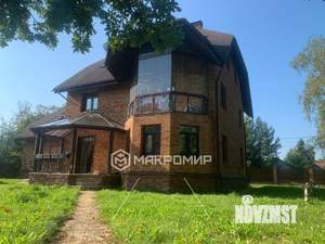 Дом 285м², 3-этажный, участок 12 сот.  