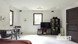 Дом 140м², 2-этажный, участок 9 сот.  