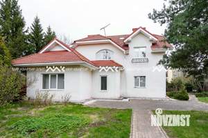 Дом 225м², 2-этажный, участок 12 сот.  