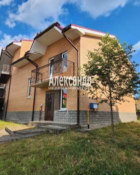 Дом 172м², 2-этажный, участок 4 сот.  