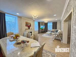 Коттедж 217м², 2-этажный, участок 6 сот.  