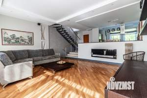 Таунхаус 197м², 3-этажный, участок 1 сот.  