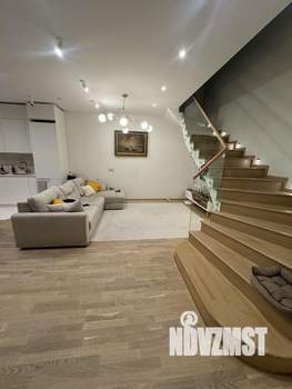 Таунхаус 180м&sup2;, 3-этажный, участок 40 сот.  