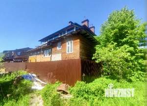 Дом 256м², 2-этажный, участок 17 сот.  