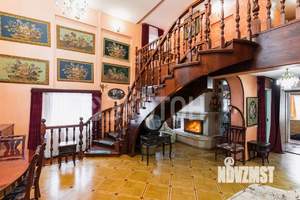 Коттедж 320м², 2-этажный, участок 11 сот.  