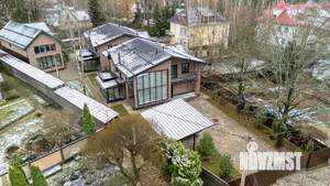 Дом 235м², 2-этажный, участок 9 сот.  