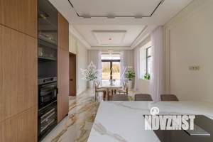 Дом 420м², 2-этажный, участок 25 сот.  