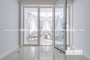 Таунхаус 327м², 4-этажный, участок 2 сот.  