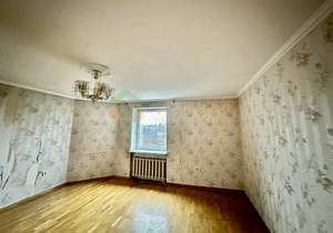 Дом 330м&sup2;, 3-этажный, участок 12 сот.  