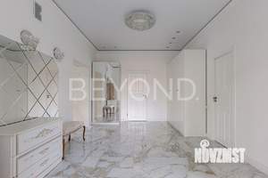 Дом 386м², 3-этажный, участок 11 сот.  