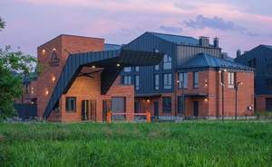 Дом 128м², 2-этажный, участок 2 сот.  