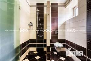 Дом 500м², 3-этажный, участок 25 сот.  
