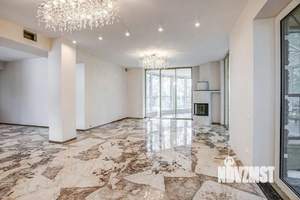 Коттедж 426м², 3-этажный, участок 19 сот.  