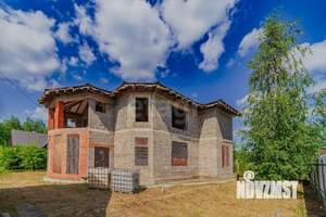 Дом 400м², 2-этажный, участок 12 сот.  