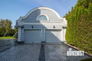 Дом 575м², 3-этажный, участок 49 сот.  