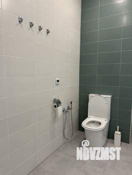 Дом 140м², 2-этажный, участок 6 сот.  