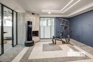 Коттедж 426м², 3-этажный, участок 19 сот.  