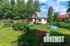 Дом 60м&sup2;, 2-этажный, участок 9 сот.  
