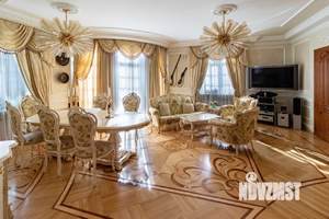 Дом 575м², 2-этажный, участок 49 сот.  