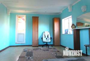 Дом 126м&sup2;, 2-этажный, участок 5 сот.  