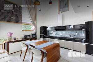 Дом 203м², 2-этажный, участок 12 сот.  