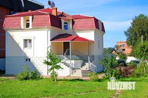 Дом 427м², 3-этажный, участок 19 сот.  