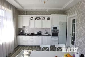 Коттедж 200м², 2-этажный, участок 6 сот.  