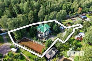 Дом 382м², 3-этажный, участок 30 сот.  