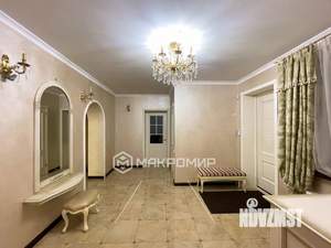 Дом 285м², 3-этажный, участок 12 сот.  