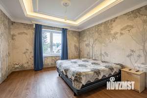 Дом 320м², 2-этажный, участок 35 сот.  