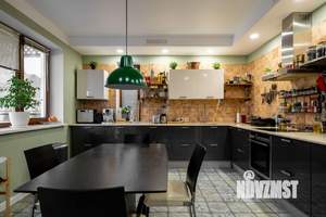 Дом 440м², 2-этажный, участок 22 сот.  